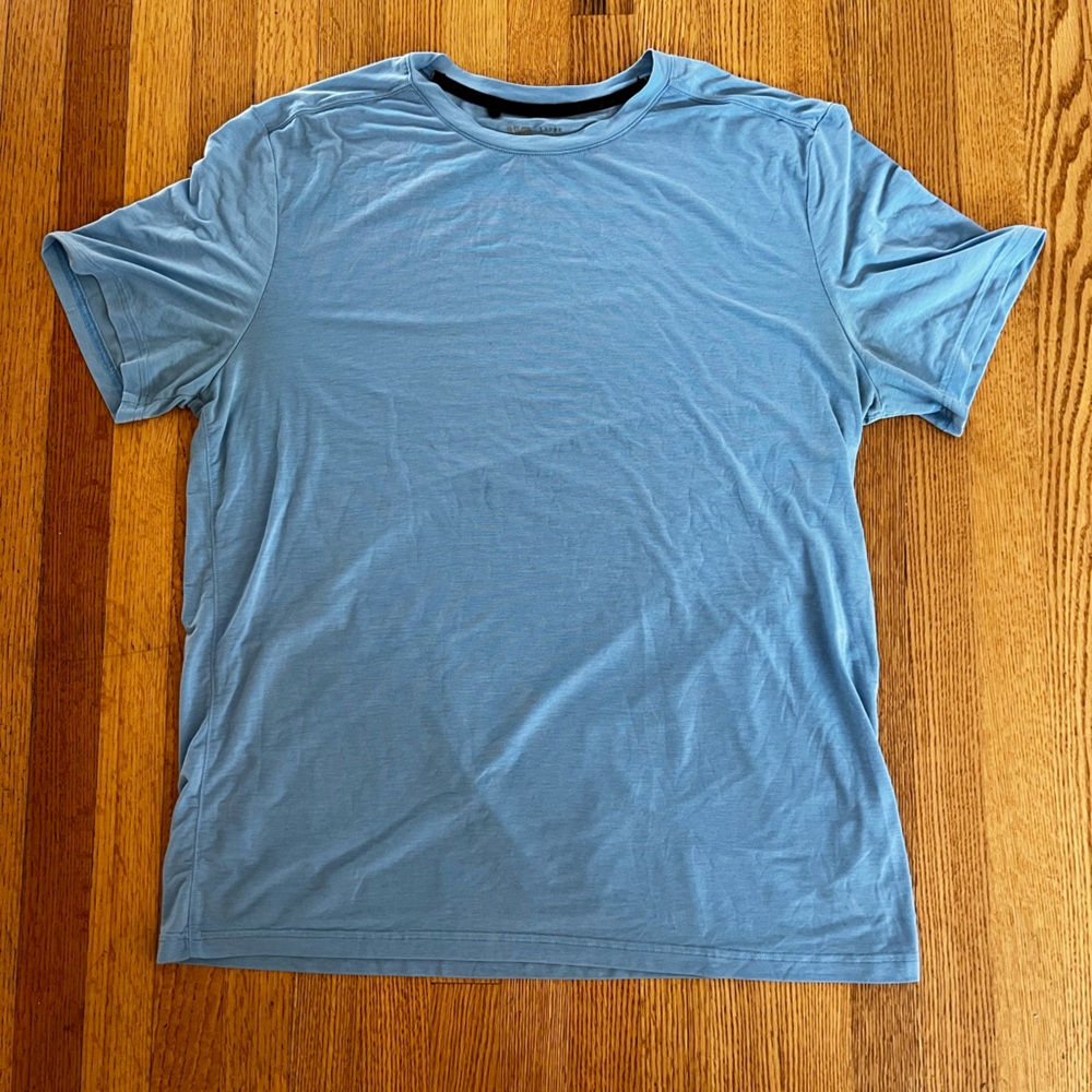 Vrst men’s icon short sleeve tee size Large